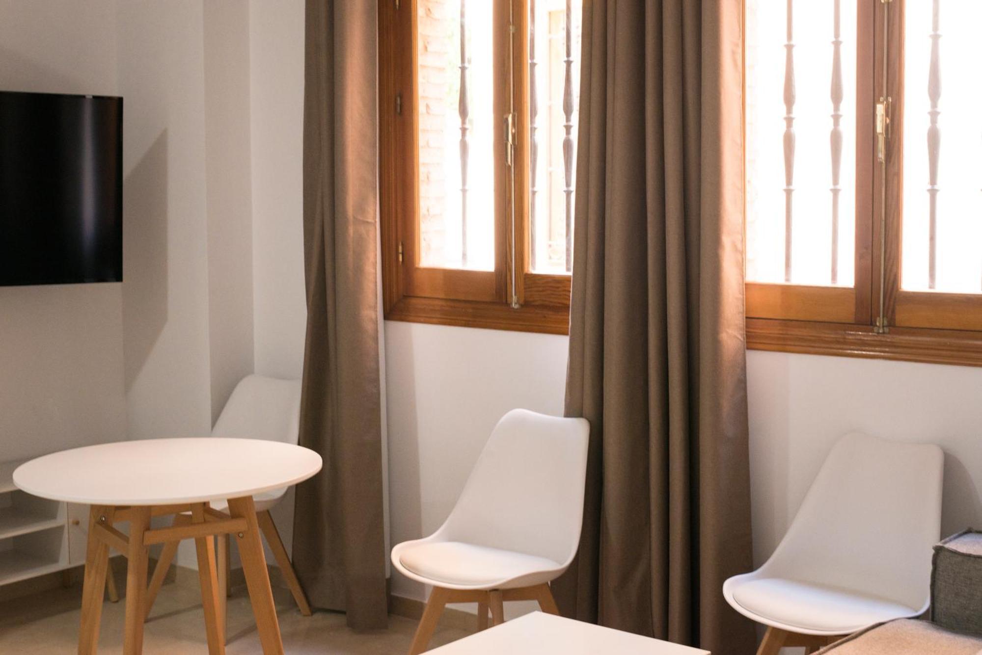 Apartamentos La Pila Del Pato Sevilla Exterior foto